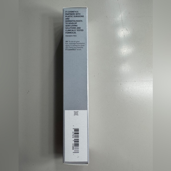 NEW, Never opened, unused.
IT COSMETICS CC Cream Foundation - Medium - Picture 4 of 7
